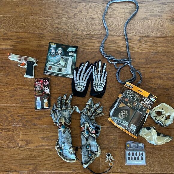FAST SHIPPING Halloween costume accessories - Picture 1 of 1
